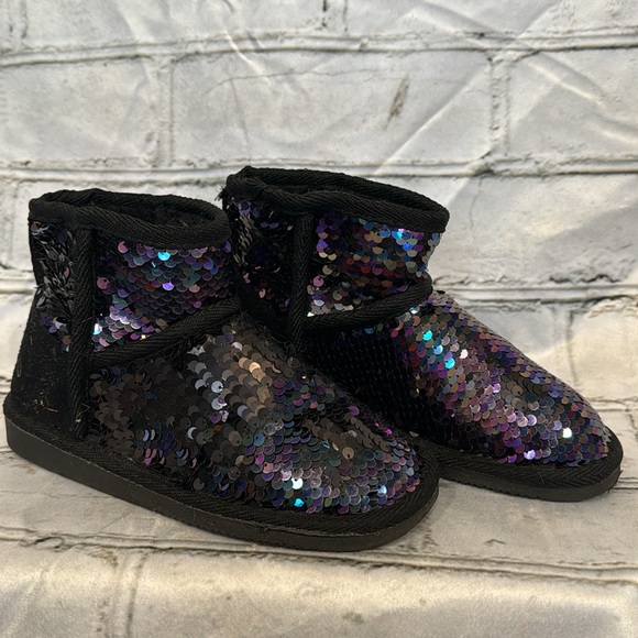 Sparkly Sequin black Little Girl boots size 13 (2 of 2) - Picture 2 of 6